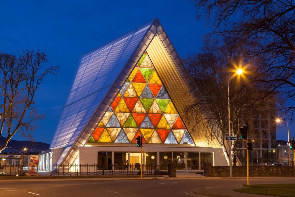 Ramada Suites By Wyndham Christchurch City Экстерьер фото