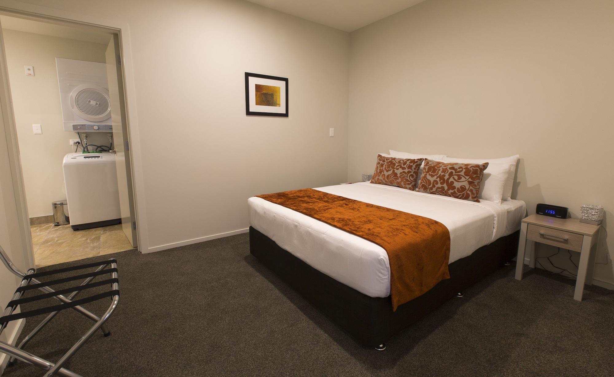 Ramada Suites By Wyndham Christchurch City Экстерьер фото