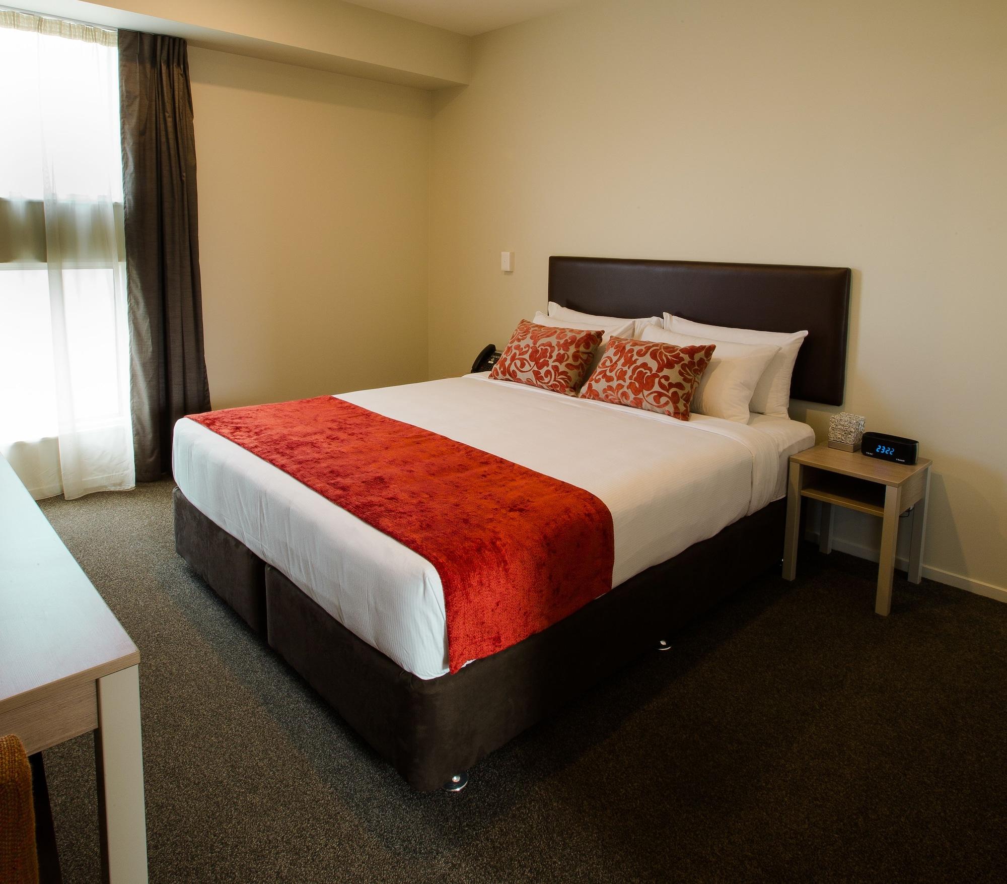Ramada Suites By Wyndham Christchurch City Экстерьер фото